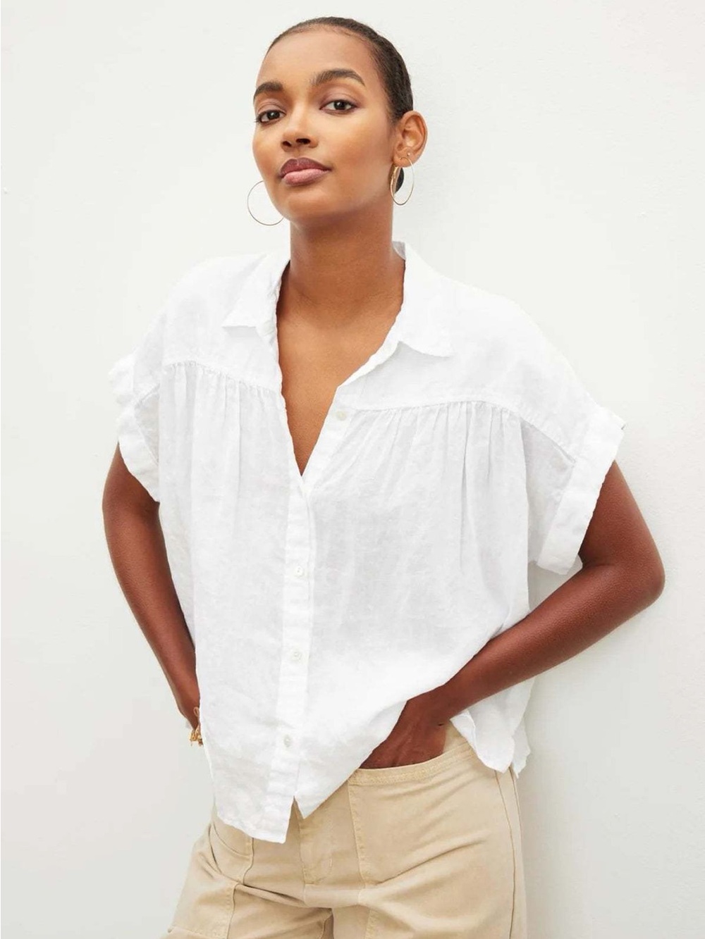 Velvet by Graham & Spencer white linen Aria short sleeve button-down top